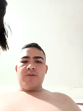 Snapshot of culona2417 chatting on December 13, 2025, 11:32 pm culona2417 online show from December 13, 2025, 11:32 pm