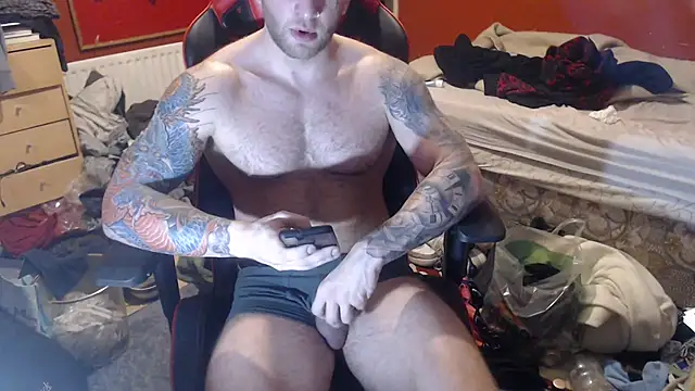 Snapshot of kiltedbody chatting on December 20, 2025, 6:48 pm kiltedbody online show from December 20, 2025, 6:48 pm