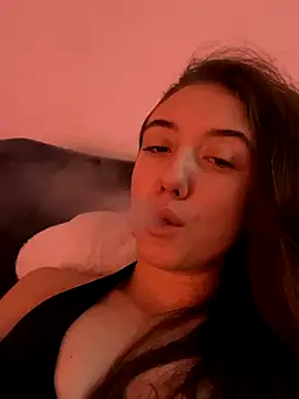 Snapshot of CristinaSw chatting on December 15, 2025, 2:10 pm CristinaSw online show from December 15, 2025, 2:10 pm