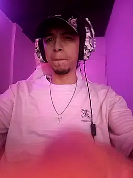 Aron Shelby online show from December 1, 2025, 3:33 am