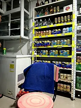 OliverWest04 online show from December 5, 2025, 6:55 am