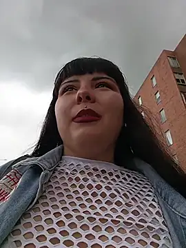 Yuliks  online show from December 4, 2025, 3:21 pm