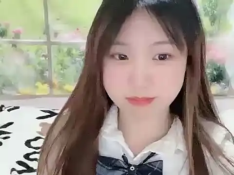 Poppy13 online show from November 25, 2025, 2:39 pm