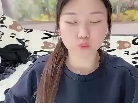 Poppy13 online show from December 2, 2025, 8:08 am