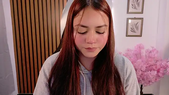 Snapshot of melany-_- chatting on December 17, 2025, 1:11 am melany- - online show from December 17, 2025, 1:11 am