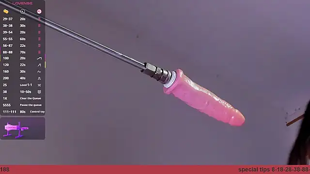 sophie 1  online show from December 1, 2025, 7:35 am