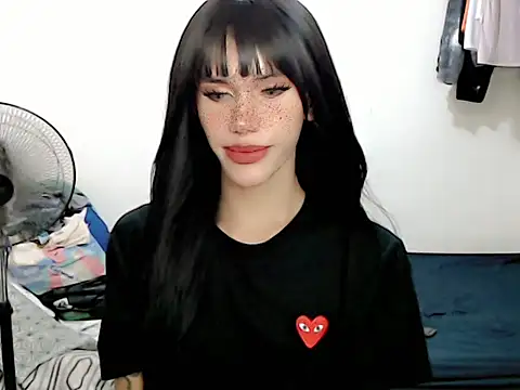 Snapshot of superhotbabe chatting on November 25, 2025, 3:34 pm superhotbabe online show from November 25, 2025, 3:34 pm