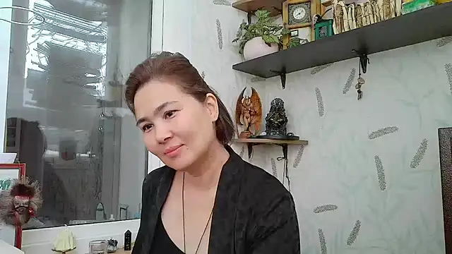 Nettie Allie online show from December 3, 2025, 10:02 am