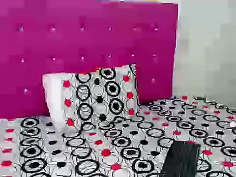 kuroneko 97 online show from December 4, 2025, 8:39 pm