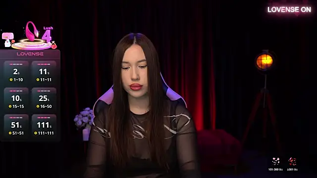 SoffiRay online show from December 2, 2025, 2:56 pm