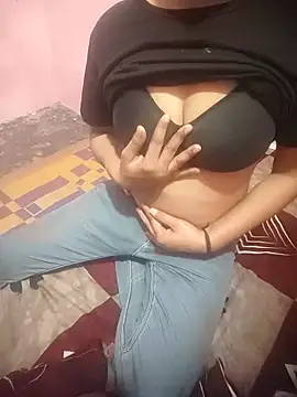 Juliekhan 98 online show from December 3, 2025, 4:31 am