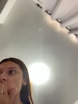 allisonn parker26 online show from November 25, 2025, 7:36 pm