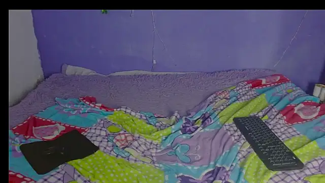 Snapshot of Carito096 chatting on December 15, 2025, 4:55 pm Carito096 online show from December 15, 2025, 4:55 pm