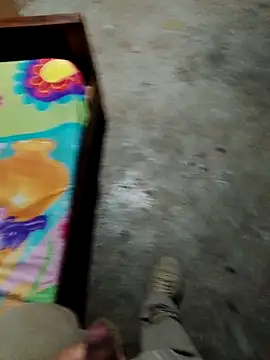 Snapshot of ciro860218 chatting on December 4, 2025, 1:04 am ciro860218 online show from December 4, 2025, 1:04 am