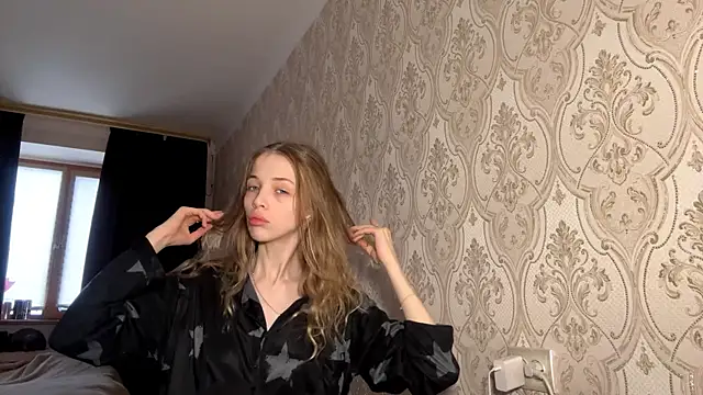 Snapshot of AshlyPalas chatting on November 28, 2025, 5:10 am AshlyPalas online show from November 28, 2025, 5:10 am