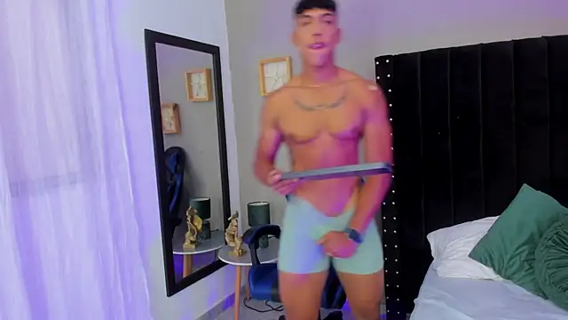 Bryan robayo5 online show from November 26, 2025, 11:55 am