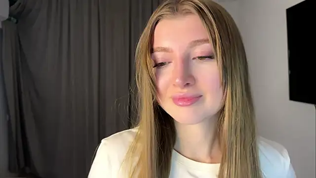 Michell Rosse online show from November 30, 2025, 7:07 pm