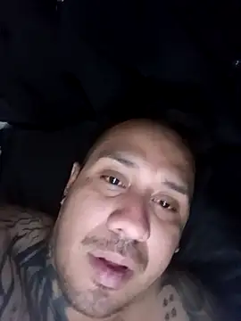 Snapshot of Alessroiyaru chatting on December 4, 2025, 4:27 pm Alessroiyaru online show from December 4, 2025, 4:27 pm