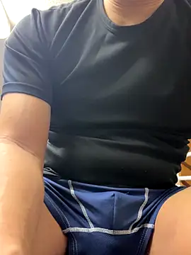 CrimsonKnockout online show from December 4, 2025, 4:05 pm