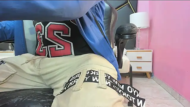 JoseVesga online show from November 26, 2025, 1:50 am