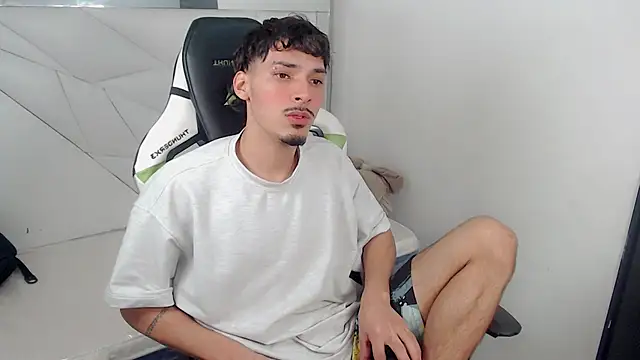 Yankeee  online show from November 26, 2025, 4:13 am