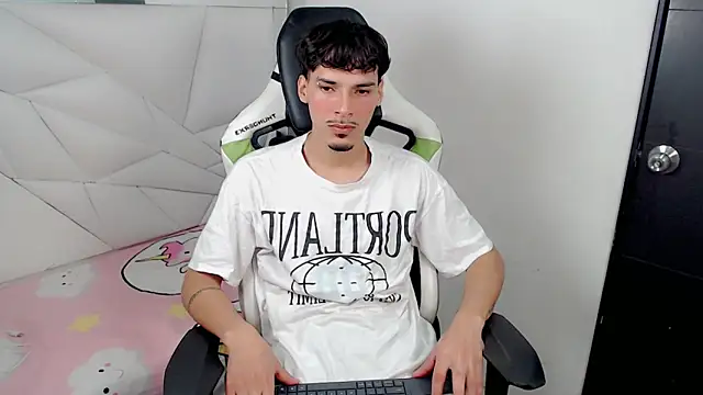 Yankeee  online show from November 29, 2025, 3:53 am