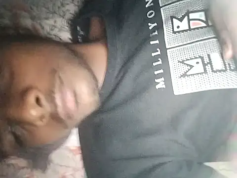 male hub online show from November 28, 2025, 5:26 pm