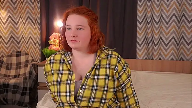 GwendaWhetham online show from December 2, 2025, 11:59 am