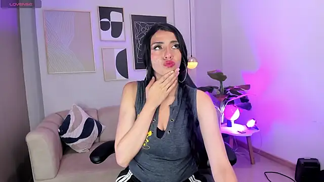 Miha Sophia  online show from December 17, 2025, 4:29 am