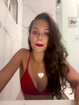 Snapshot of LilyGoldd chatting on December 16, 2025, 8:25 pm LilyGoldd online show from December 16, 2025, 8:25 pm