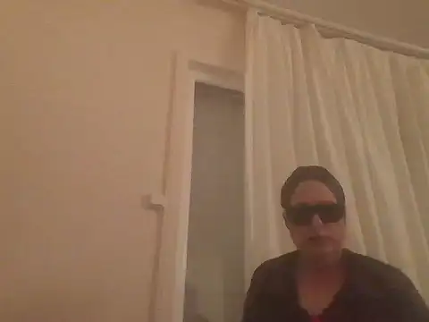 Snapshot of seksialev chatting on November 27, 2025, 8:33 pm seksialev online show from November 27, 2025, 8:33 pm