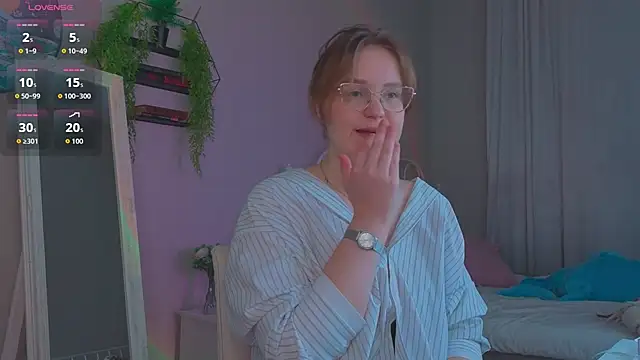 Snapshot of Rada_Reiss chatting on November 27, 2025, 3:58 pm Rada Reiss online show from November 27, 2025, 3:58 pm