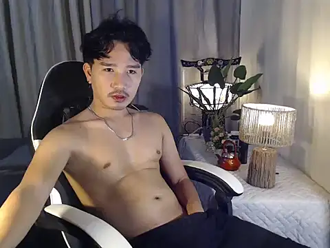 Snapshot of _bigcock_charles chatting on December 3, 2025, 10:24 am bigcock charles online show from December 3, 2025, 10:24 am