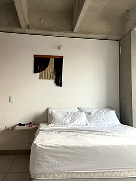 valenhill online show from November 29, 2025, 2:42 pm