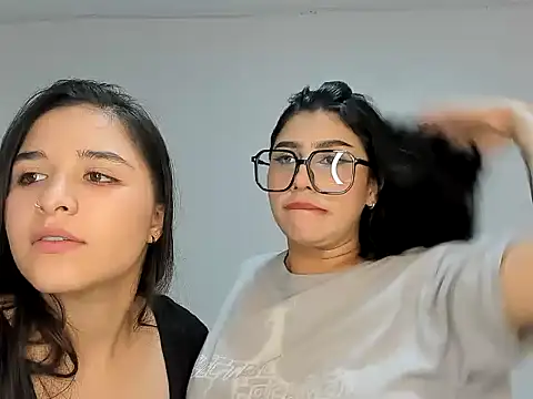 Snapshot of ROUS_SWEET_ chatting on November 29, 2025, 3:42 am ROUS SWEET online show from November 29, 2025, 3:42 am