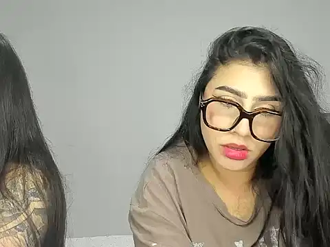 Snapshot of ROUS_SWEET_ chatting on November 30, 2025, 3:54 am ROUS SWEET online show from November 30, 2025, 3:54 am