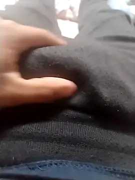 Snapshot of Yordivil1 chatting on December 1, 2025, 6:18 am Yordivil1 online show from December 1, 2025, 6:18 am