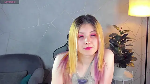 Snapshot of Diana_Davis chatting on November 28, 2025, 4:26 am Diana Davis online show from November 28, 2025, 4:26 am