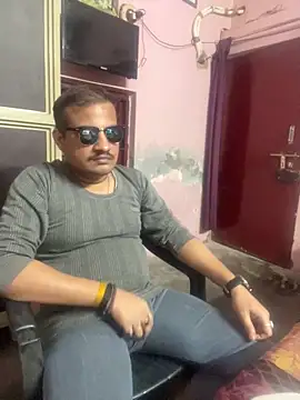 Snapshot of Saxymood1111 chatting on November 29, 2025, 7:22 am Saxymood1111 online show from November 29, 2025, 7:22 am