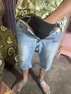 Snapshot of Saxymood1111 chatting on December 2, 2025, 8:15 pm Saxymood1111 online show from December 2, 2025, 8:15 pm