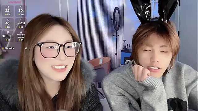 jiajia z online show from December 17, 2025, 6:14 pm