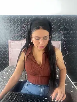 Alanaa Sweet- online show from December 2, 2025, 7:42 pm