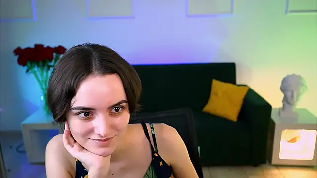 Snapshot of KateWillows chatting on December 5, 2025, 4:21 am KateWillows online show from December 5, 2025, 4:21 am