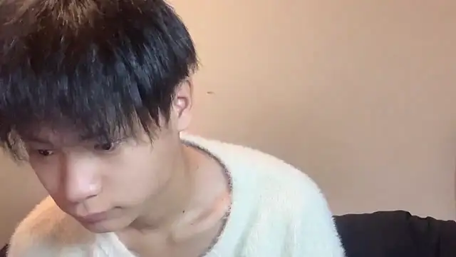 xiaohui660 online show from December 14, 2025, 12:21 pm