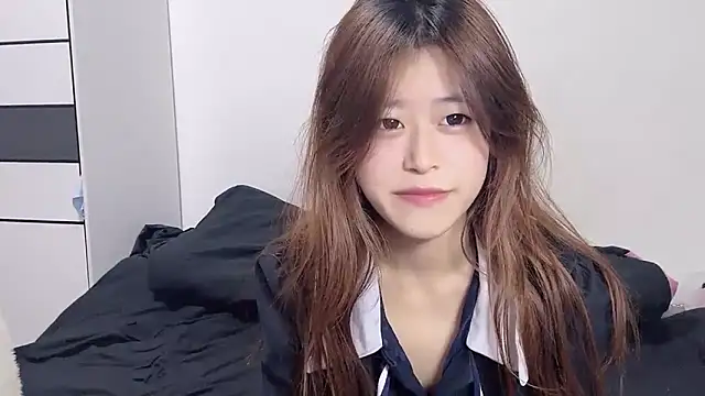 xiaohui660 online show from December 19, 2025, 5:42 pm