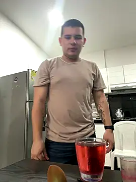 ian david Xxx online show from December 4, 2025, 5:39 am