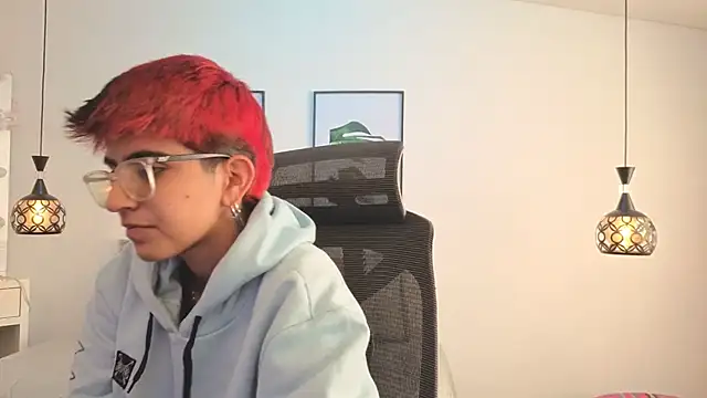 valeryevansvg online show from November 29, 2025, 12:19 pm