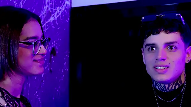 DeclanAndZoe online show from December 3, 2025, 5:04 am