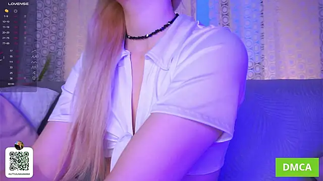 Snapshot of ElizzaBed chatting on December 1, 2025, 5:01 am ElizzaBed online show from December 1, 2025, 5:01 am