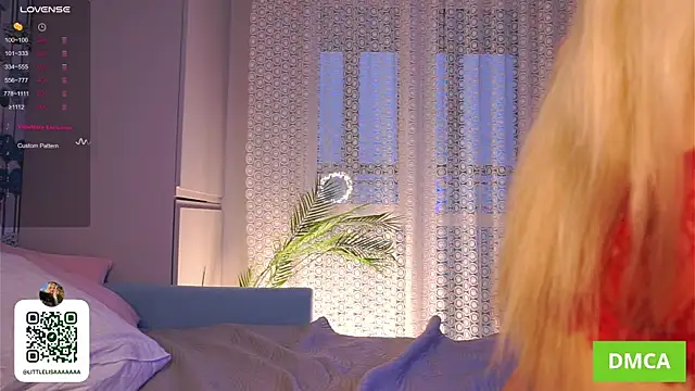 Snapshot of ElizzaBed chatting on December 3, 2025, 5:04 am ElizzaBed online show from December 3, 2025, 5:04 am